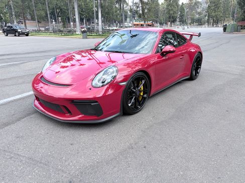 Used 2018 Porsche 911 GT3 RWD image 16