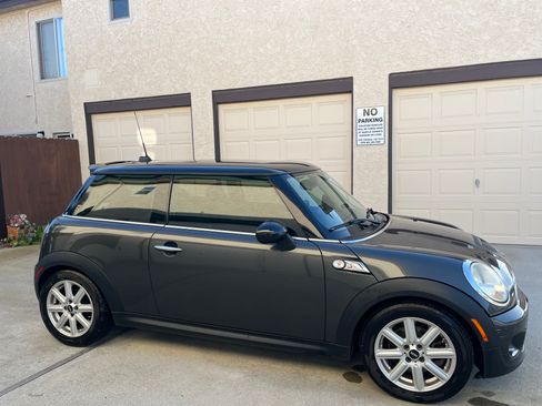 Used 2013 MINI Cooper S image 8