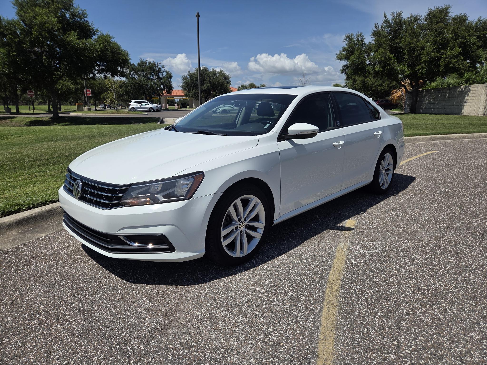 Used 2019 Volkswagen Passat 2.0T Wolfsburg FWD image 6