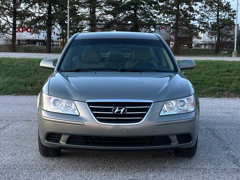 Used 2010 Hyundai Sonata GLS w/ Popular Equipment Pkg 2 image 2