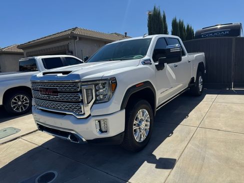 Used 2021 GMC Sierra 2500 Denali w/ Denali Ultimate Package AWD/4WD image 9