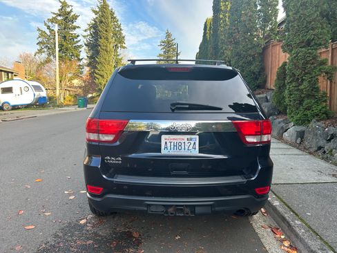 Used 2011 Jeep Grand Cherokee Laredo w/ Security & Convenience Group image 5