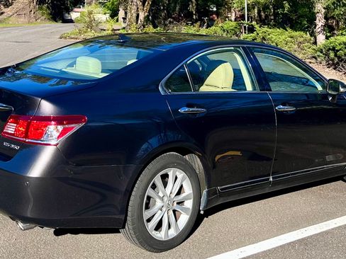 Used 2010 Lexus ES 350 image 2