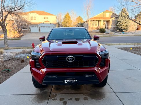 Used 2025 Toyota Tacoma TRD Sport image 12
