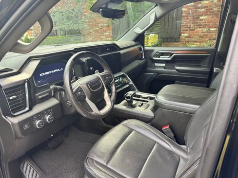 Used 2024 GMC Sierra 1500 Denali image 10
