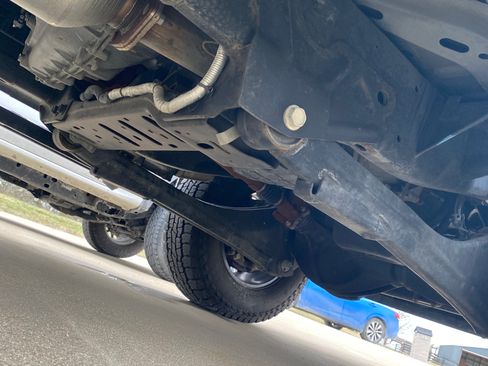 Used 2018 RAM 2500 Tradesman w/ Chrome Appearance Group image 22