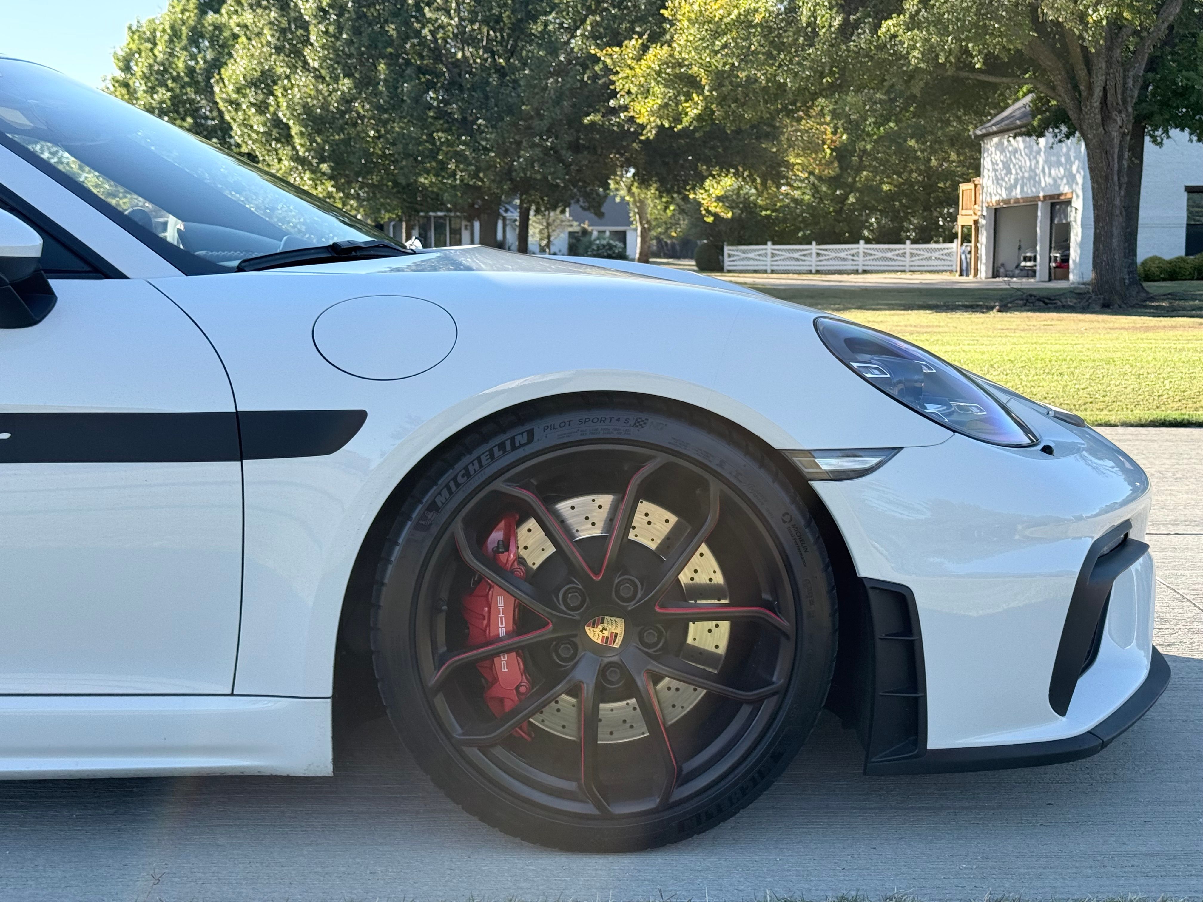 Used 2020 Porsche 718 Boxster Spyder RWD image 21