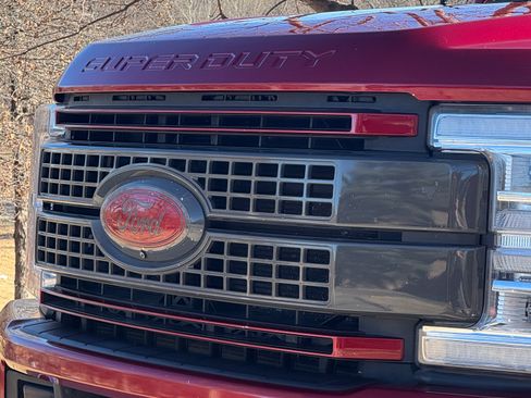 Used 2018 Ford F250 Platinum w/ Platinum Ultimate Package image 5