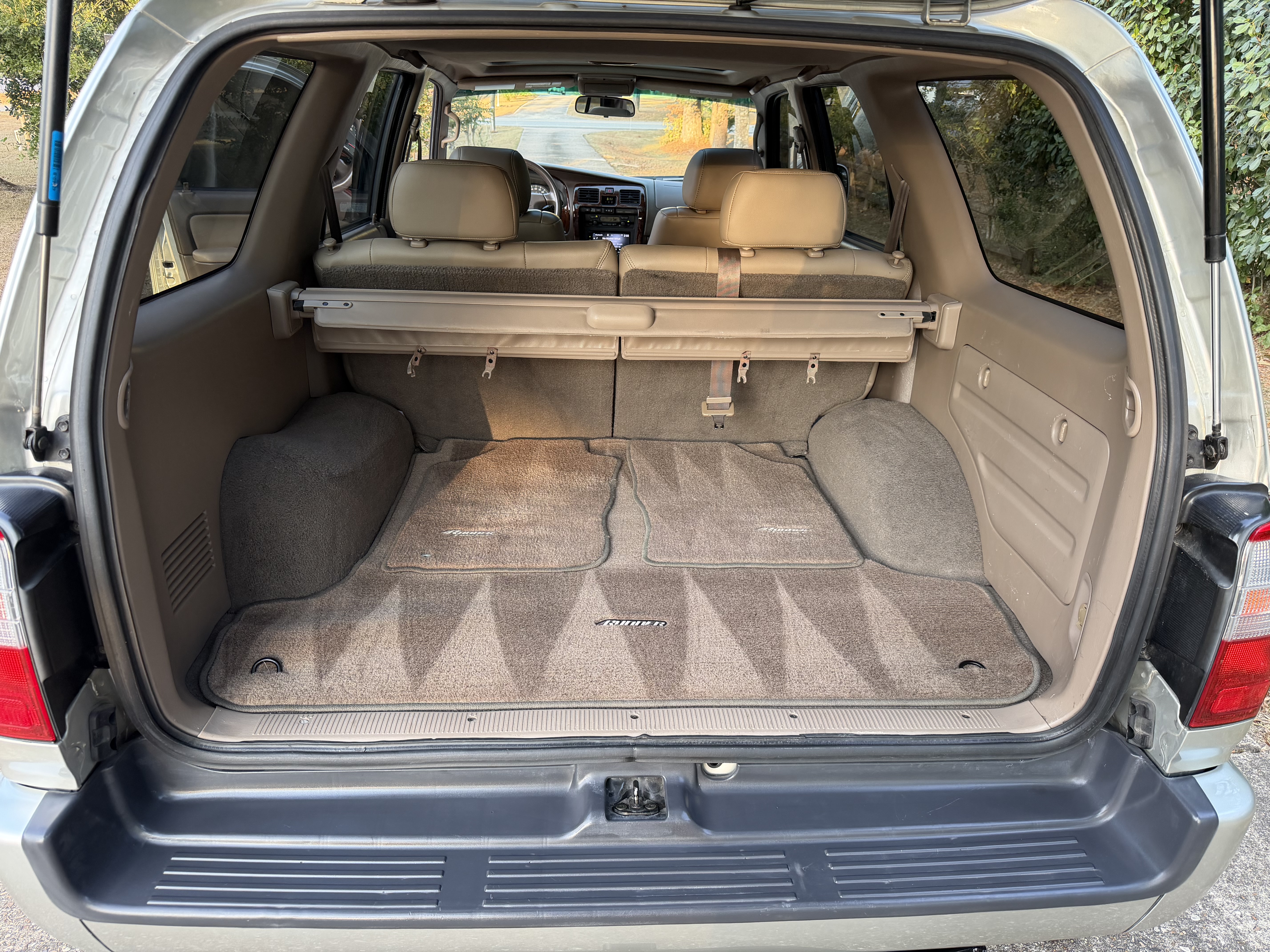 Used 2000 Toyota 4Runner Limited AWD/4WD image 26