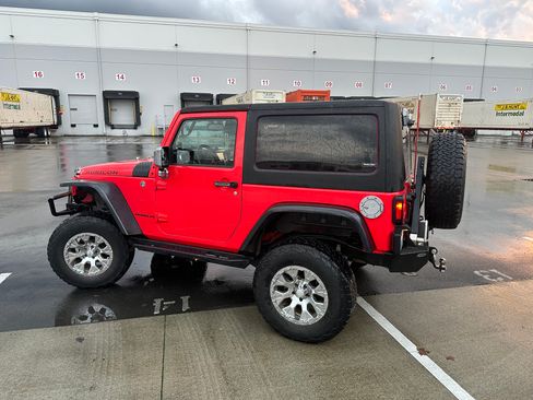 Used 2013 Jeep Wrangler Rubicon w/ PWR Convenience Group image 10