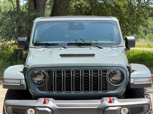 Used 2026 Jeep Wrangler Unlimited Rubicon AWD/4WD image 8