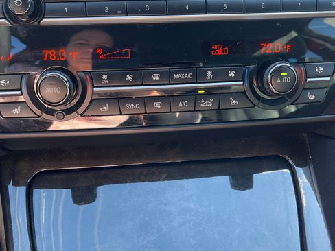 Used 2017 BMW 640i Coupe image 19