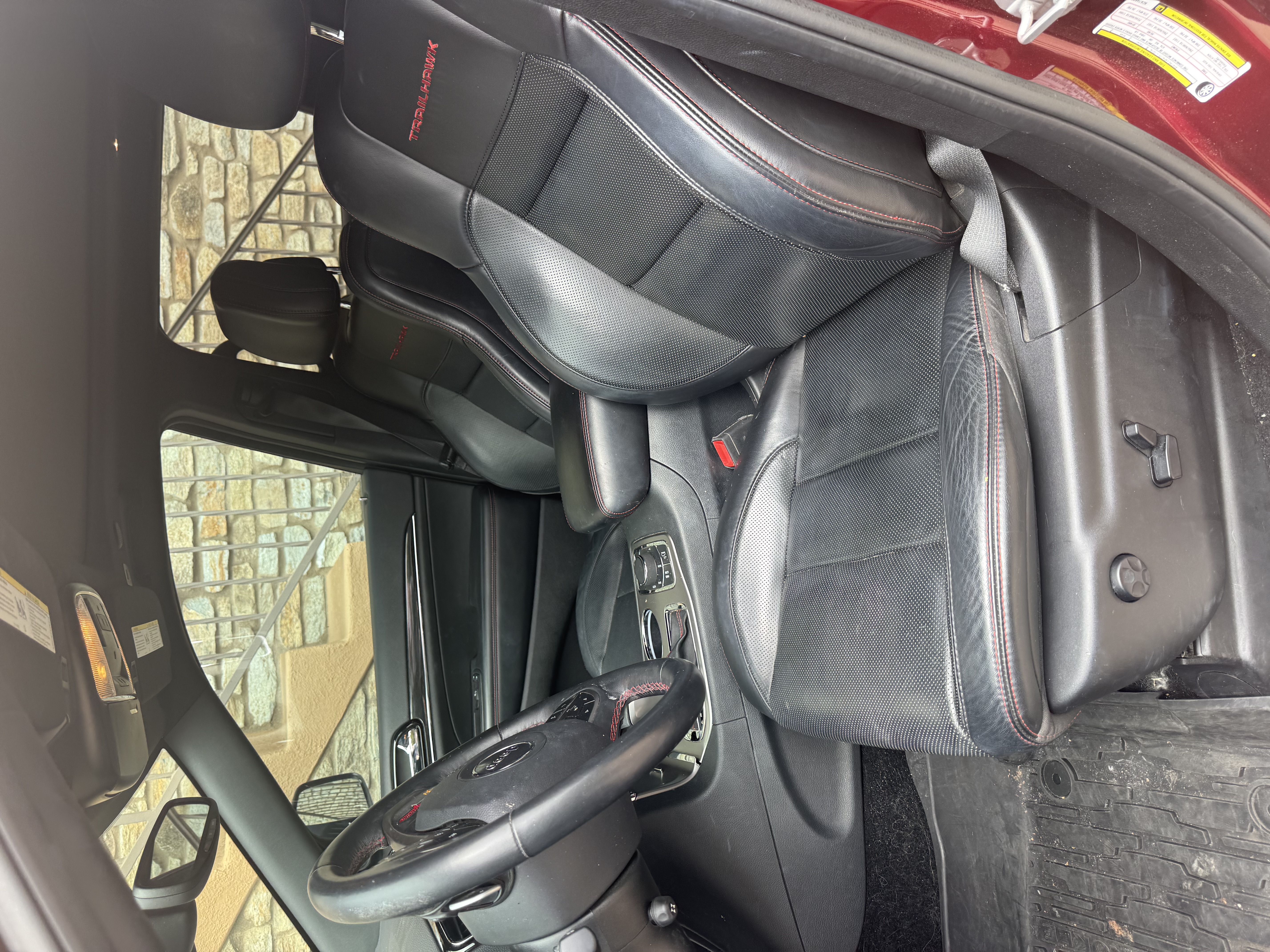 Used 2019 Jeep Grand Cherokee Trailhawk w/ Trailhawk Luxury Group AWD/4WD image 6