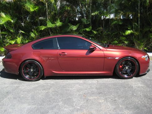 Used 2007 BMW M6 Coupe image 9