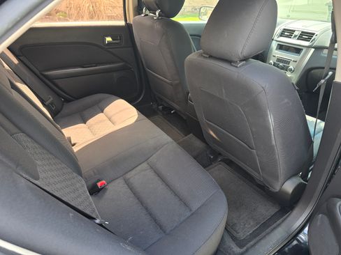 Used 2012 Ford Fusion SE image 10