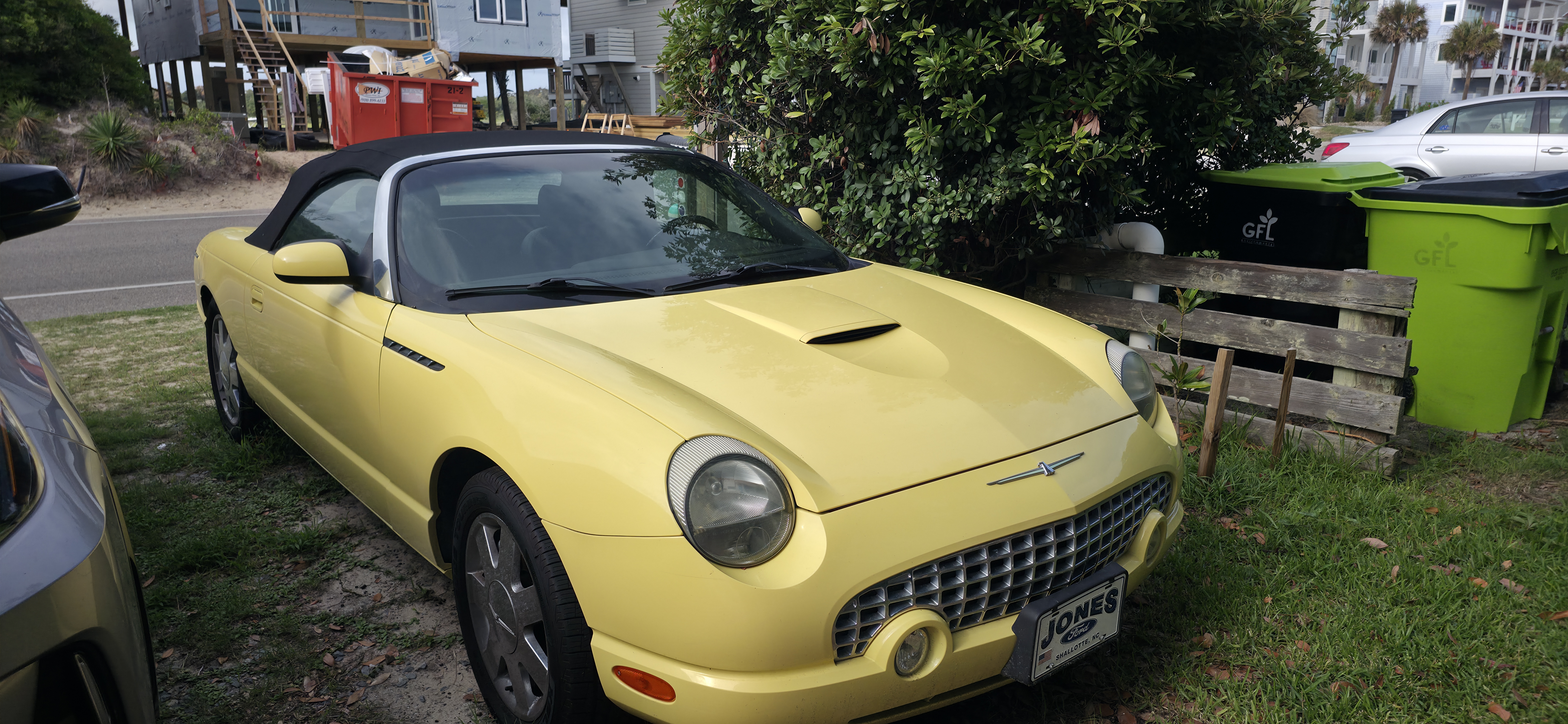 Used 2002 Ford Thunderbird RWD image 18