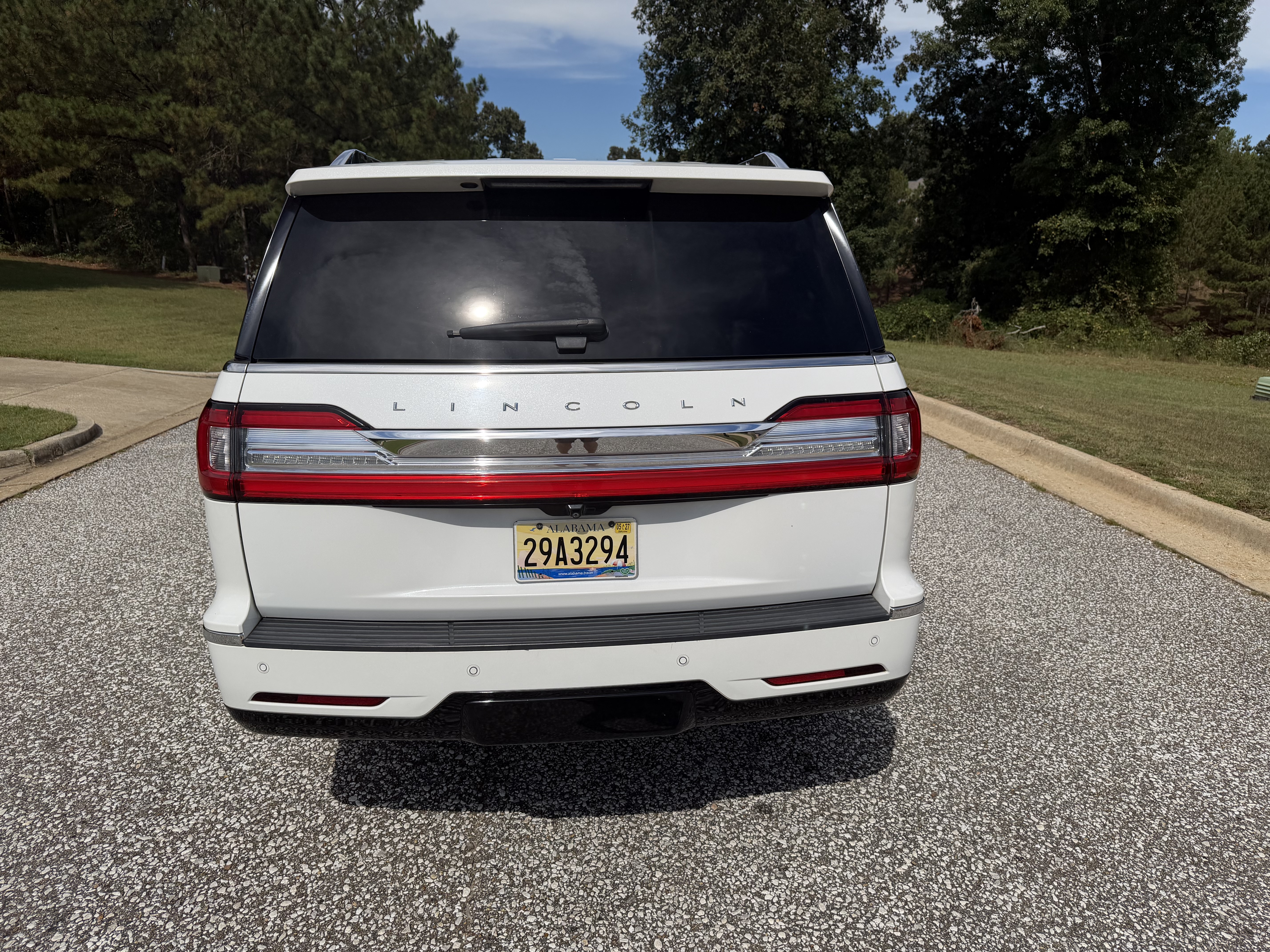 Used 2020 Lincoln Navigator Reserve w/ Luxury Package AWD/4WD image 10