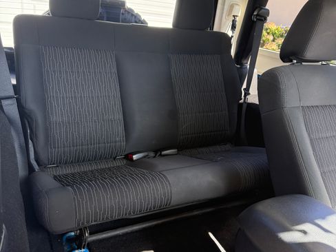 Used 2012 Jeep Wrangler Rubicon w/ PWR Convenience Group AWD/4WD image 9