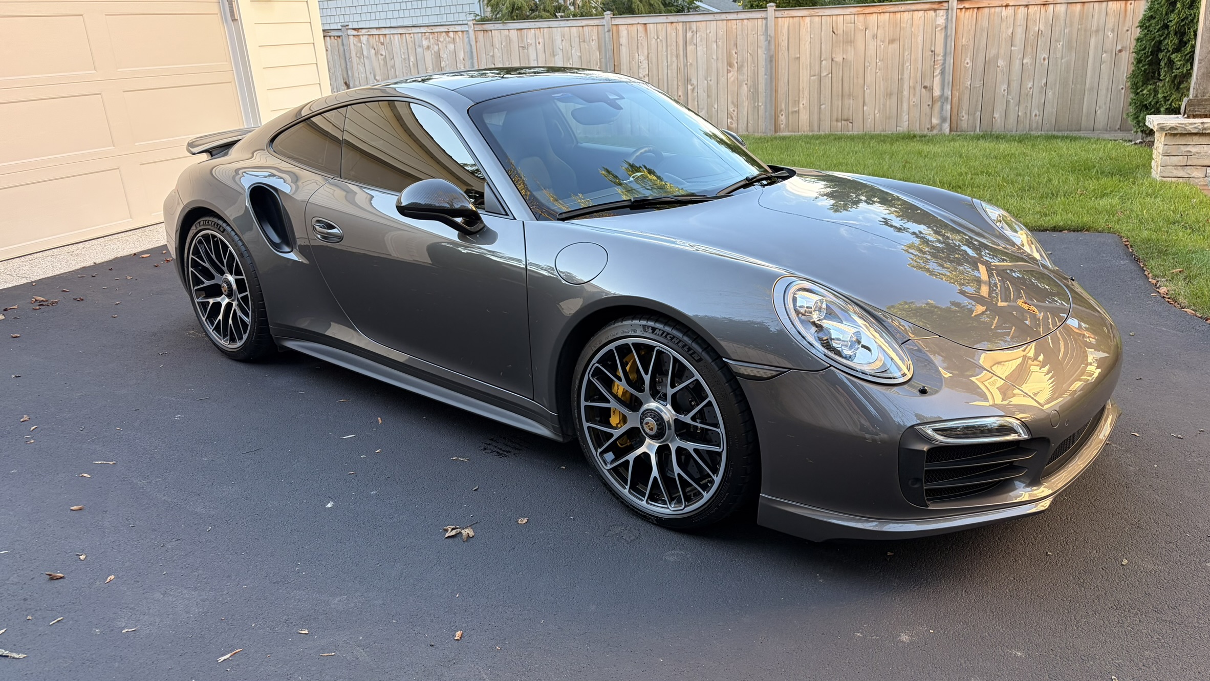 Used 2015 Porsche 911 Turbo S AWD/4WD image 2