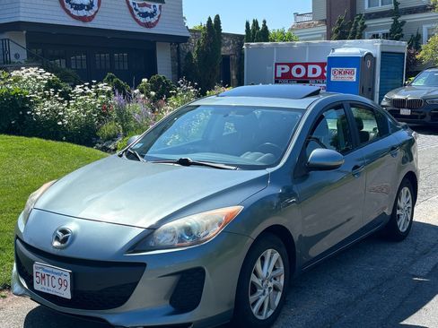 Used 2012 MAZDA MAZDA3 i Touring FWD image 4