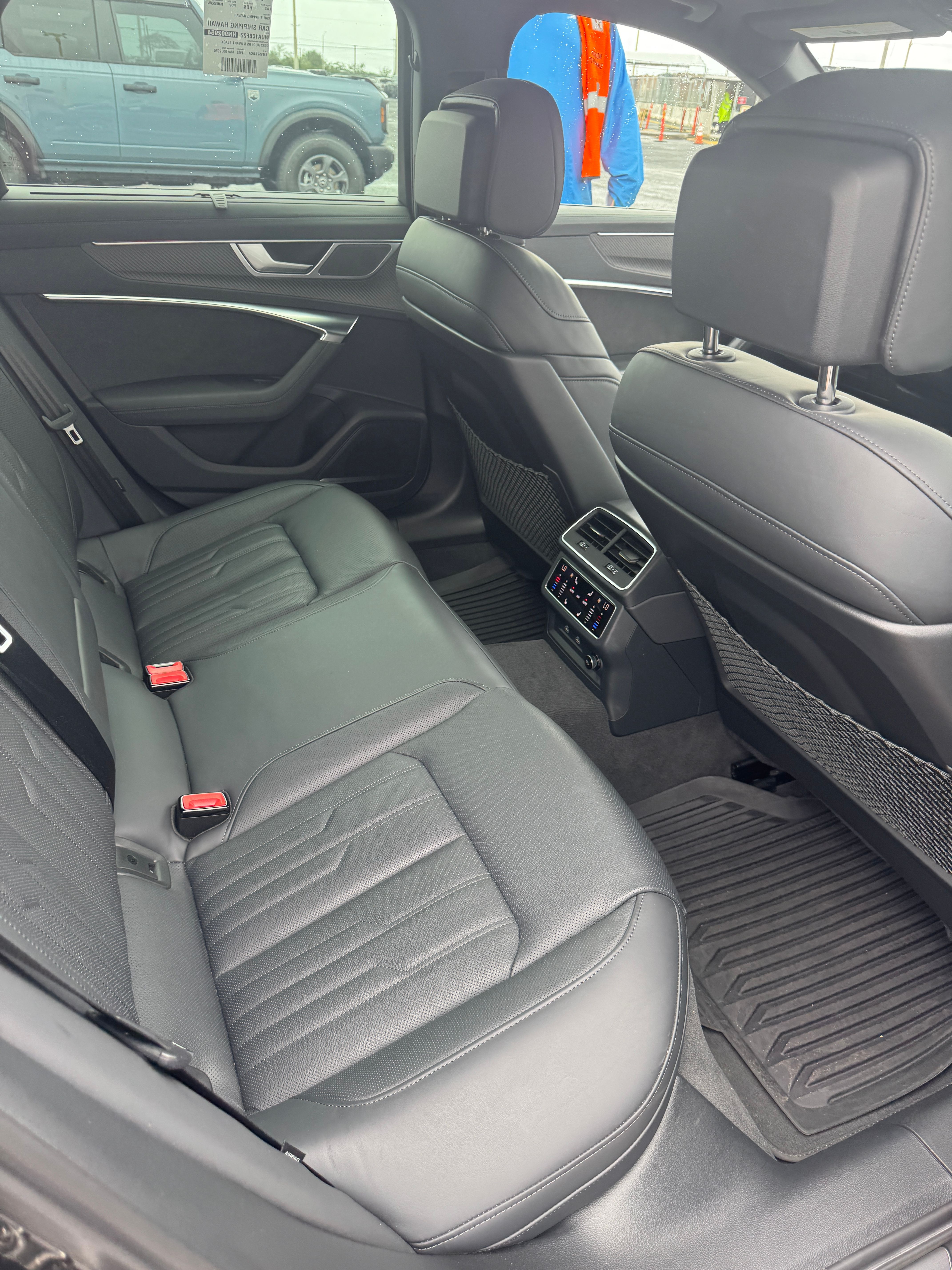 Used 2022 Audi RS 6 w/ Executive Package AWD/4WD image 5