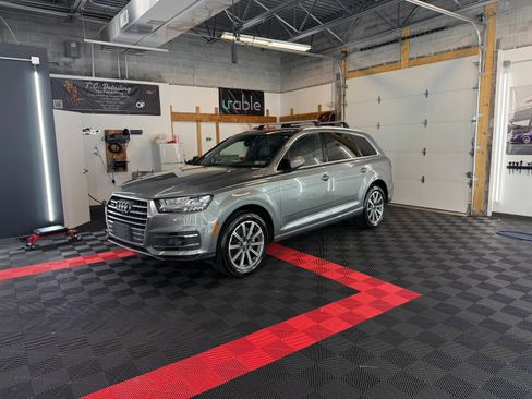Used 2017 Audi Q7 3.0T Premium Plus w/ Premium Plus Package AWD/4WD image 2