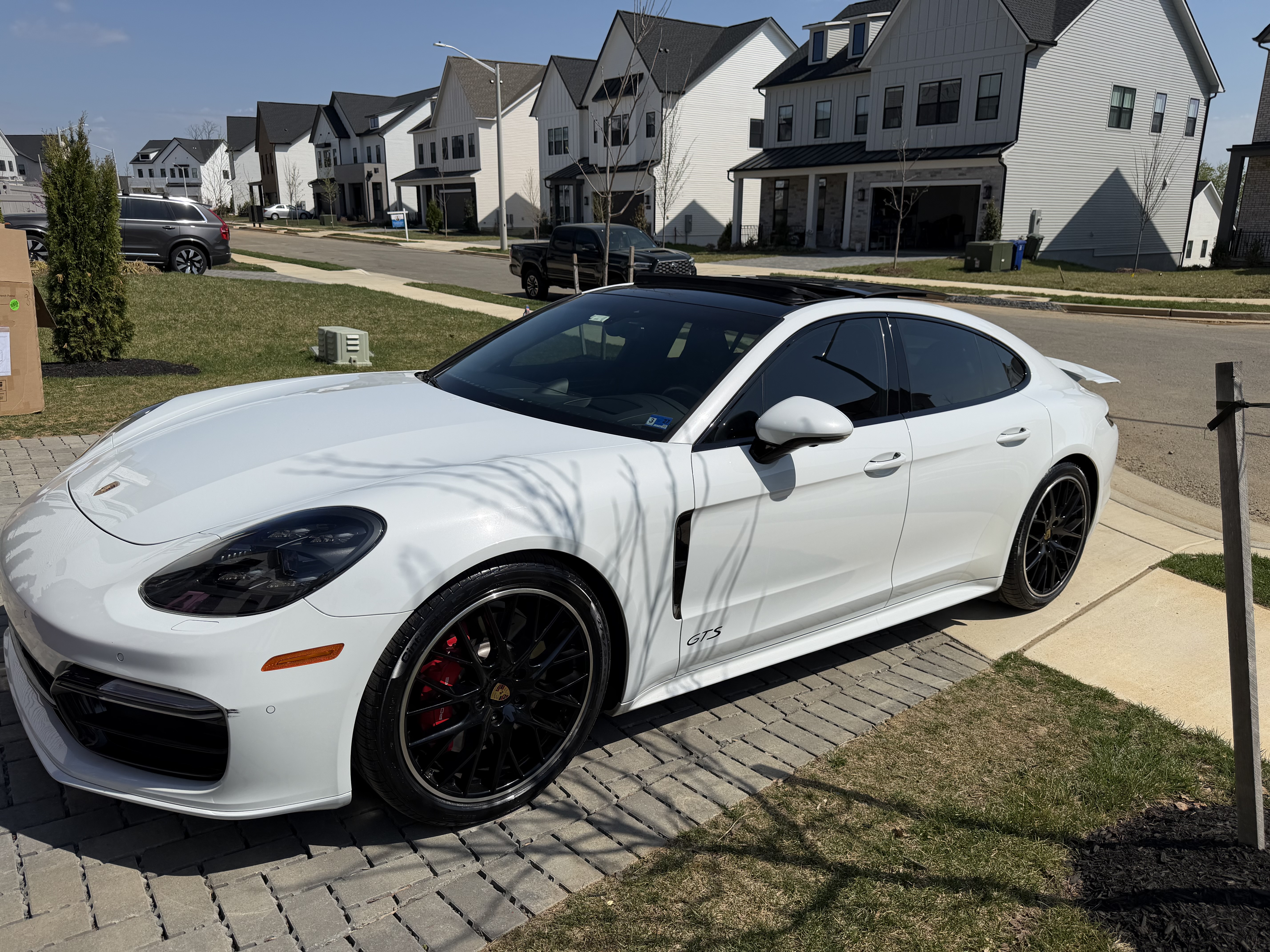 Used 2019 Porsche Panamera GTS AWD/4WD image 2