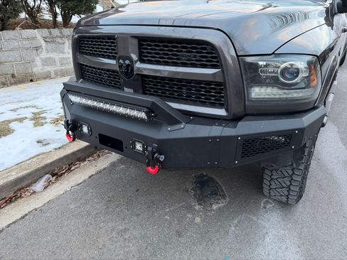 Used 2016 RAM 3500 Laramie w/ Sport Appearance Group image 4