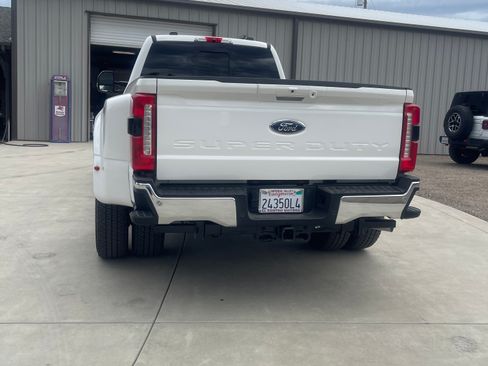 Used 2026 Ford F350 Lariat w/ Lariat Ultimate Package AWD/4WD image 14