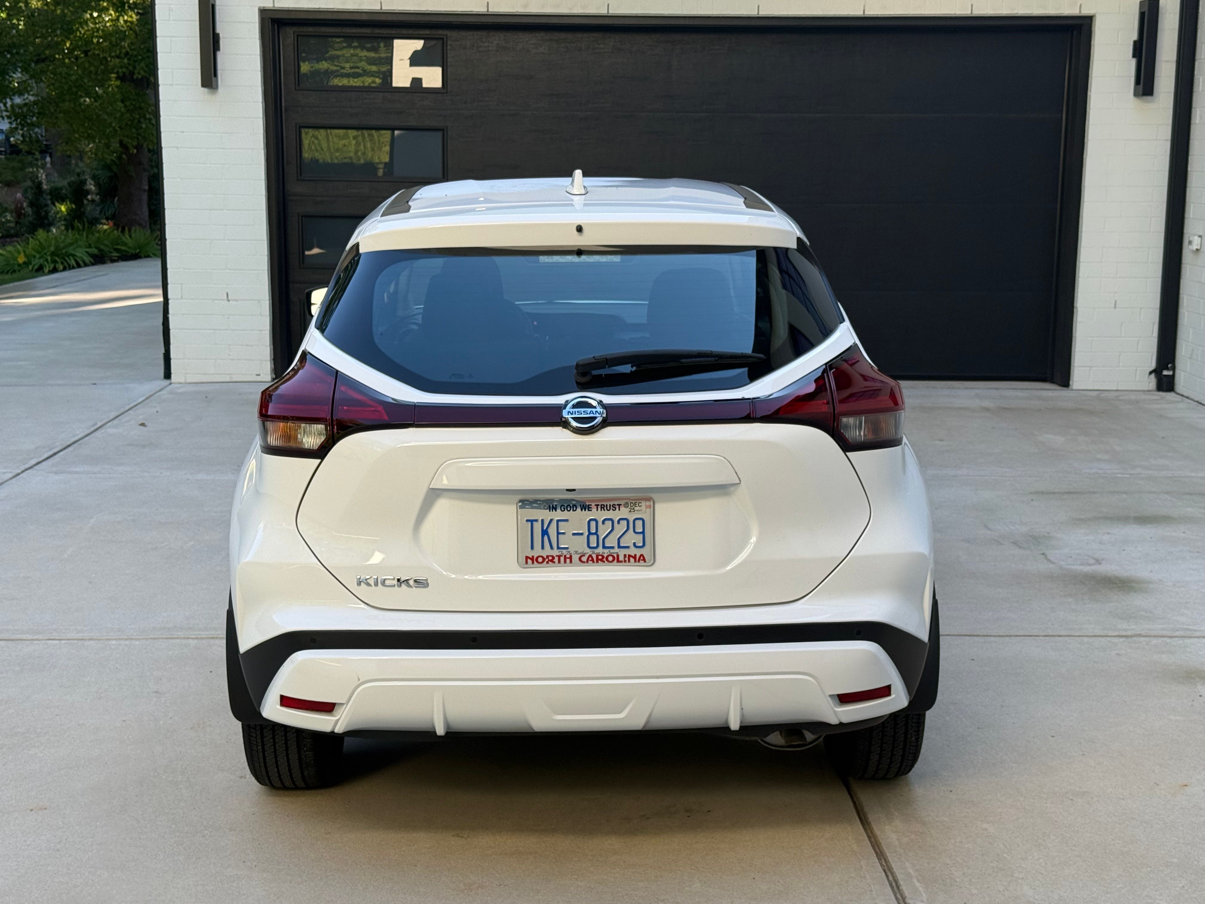 Used 2021 Nissan Kicks S FWD image 5