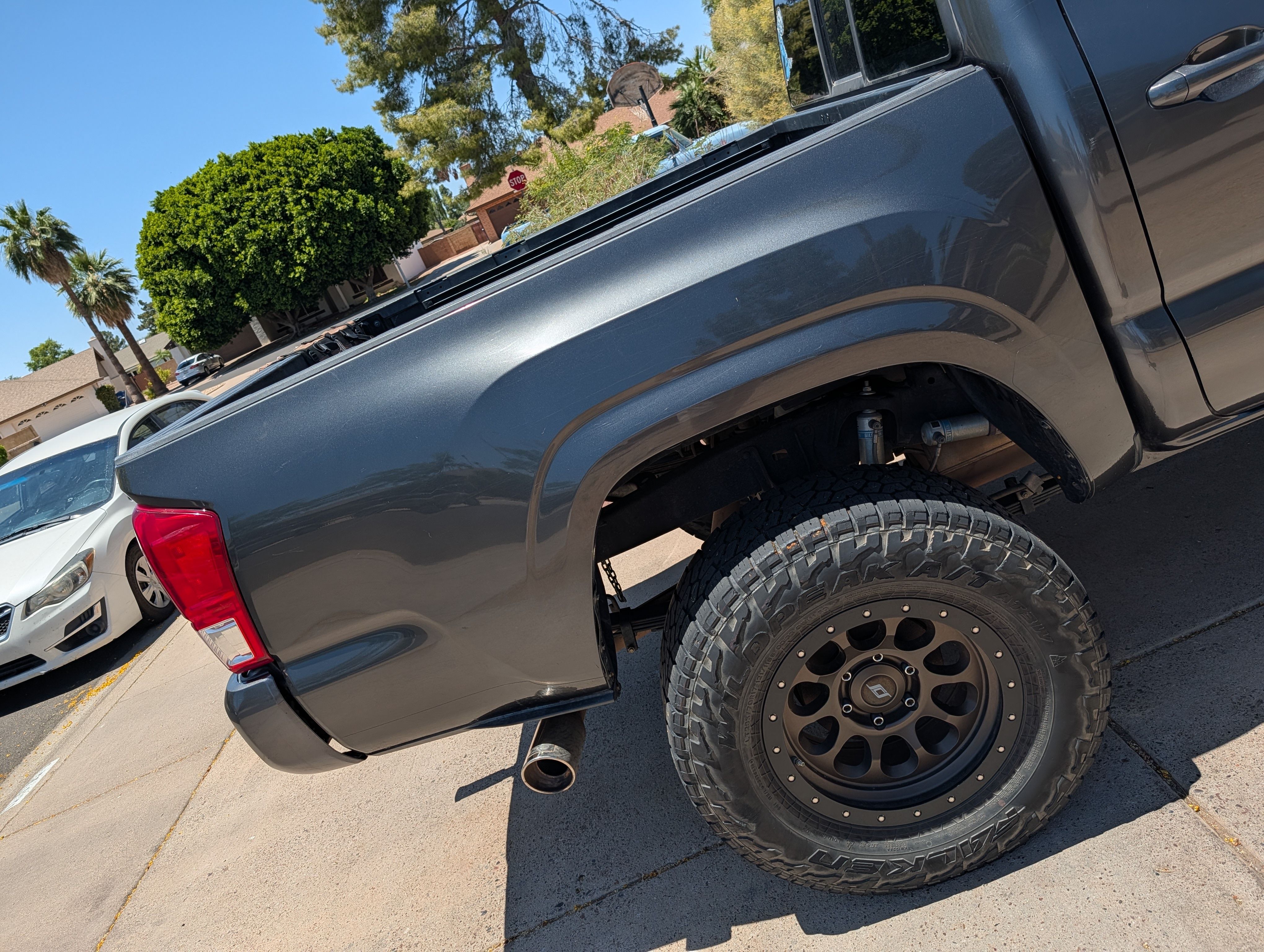 Used 2016 Toyota Tacoma SR w/ Towing Package AWD/4WD image 10