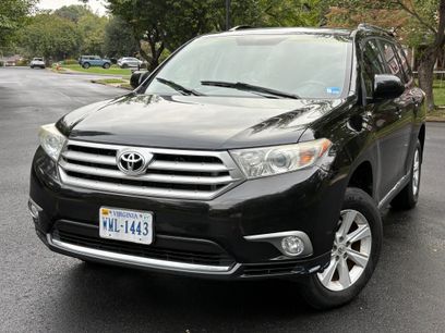 Used 2013 Toyota Highlander SE