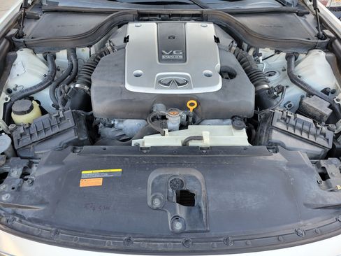 Used 2010 INFINITI G37 Journey w/ Premium Pkg image 17