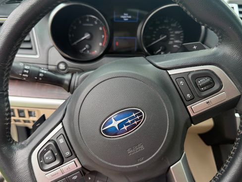 Used 2015 Subaru Outback 2.5i Limited AWD/4WD image 4