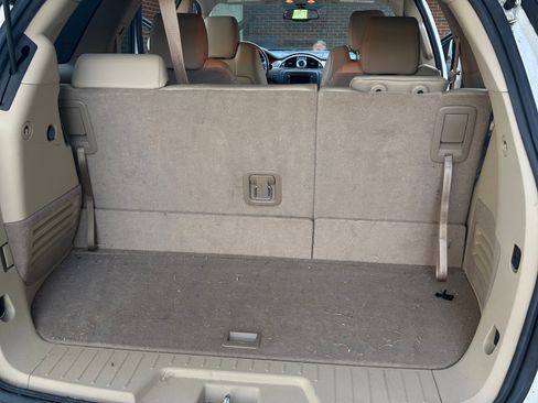 Used 2011 Buick Enclave CXL w/ Trailering Provision Package FWD image 11