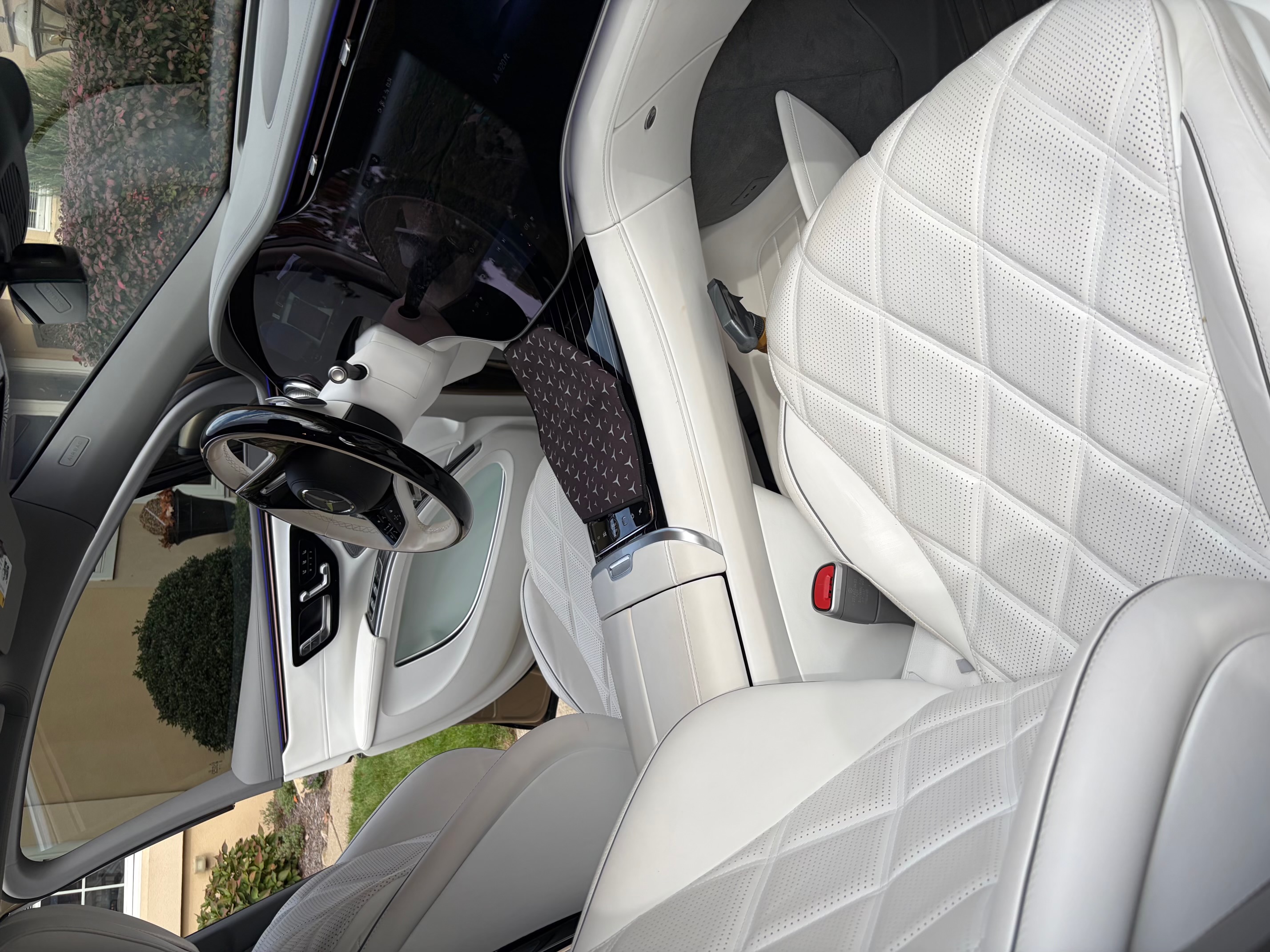 Used 2024 Mercedes-Benz Maybach EQS 680 4MATIC image 5