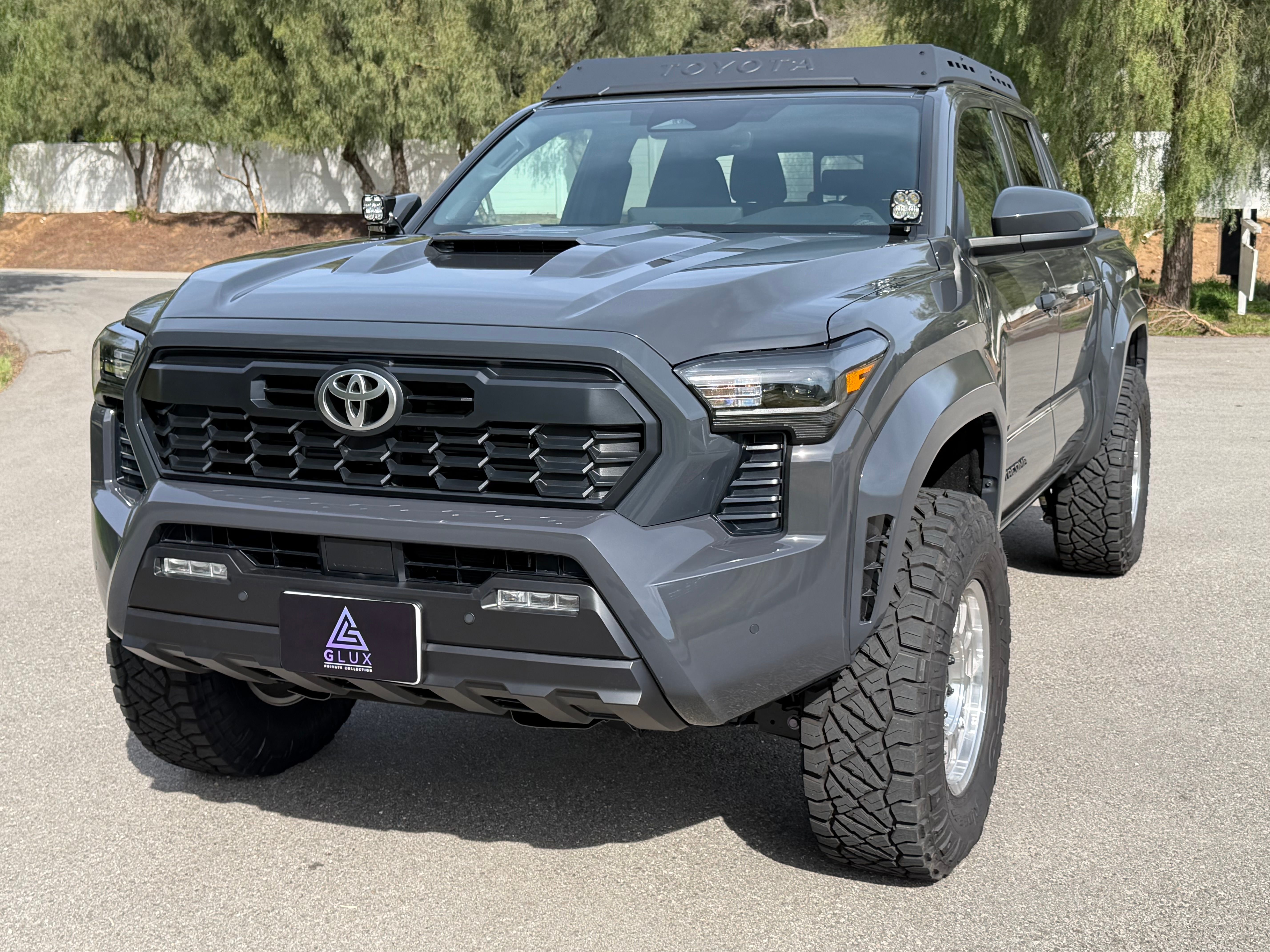Used 2024 Toyota Tacoma TRD Sport w/ TRD Sport Upgrade Package AWD/4WD image 1