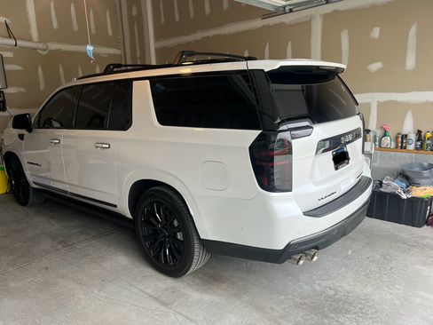 Used 2023 GMC Yukon XL Denali w/ Denali Reserve Package image 16