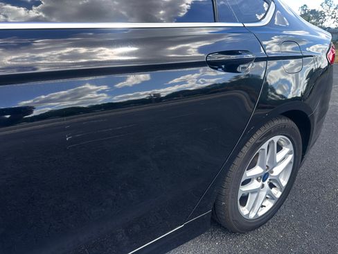 Used 2016 Ford Fusion SE image 28