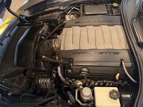 Used 2016 Chevrolet Corvette Stingray Coupe image 8