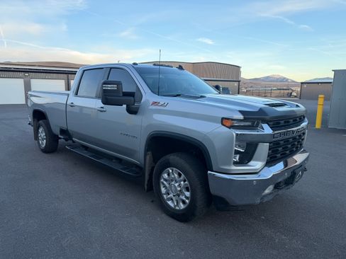 Used 2020 Chevrolet Silverado 3500 LT w/ All Star Edition image 2