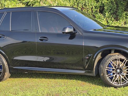Used 2020 BMW X5 M Competition w/ Executive Package image 8