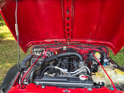 Used 2004 Jeep Wrangler 4WD image 11