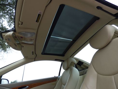 Used 2005 Mercedes-Benz SL 500 SL 500 Roadster 2D image 26