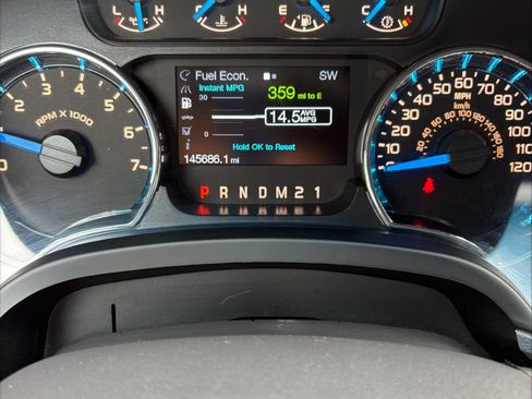Used 2014 Ford F150 XLT w/ Equipment Group 302A Luxury RWD image 11