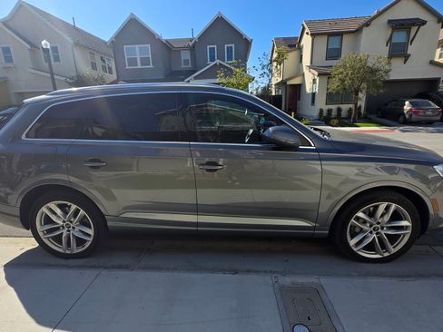 Used 2018 Audi Q7 3.0T Prestige image 4