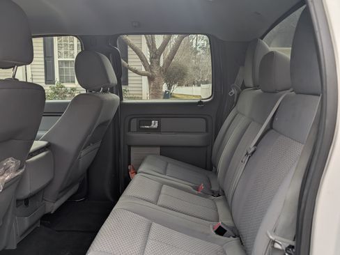 Used 2012 Ford F150 XLT w/ XLT Chrome Pkg image 9