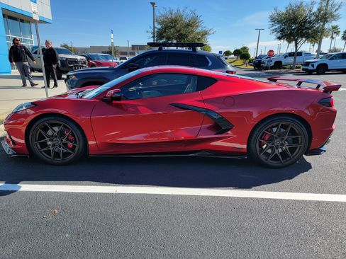 Used 2025 Chevrolet Corvette Stingray Premium Cpe w/ Z51 Performance Package image 11