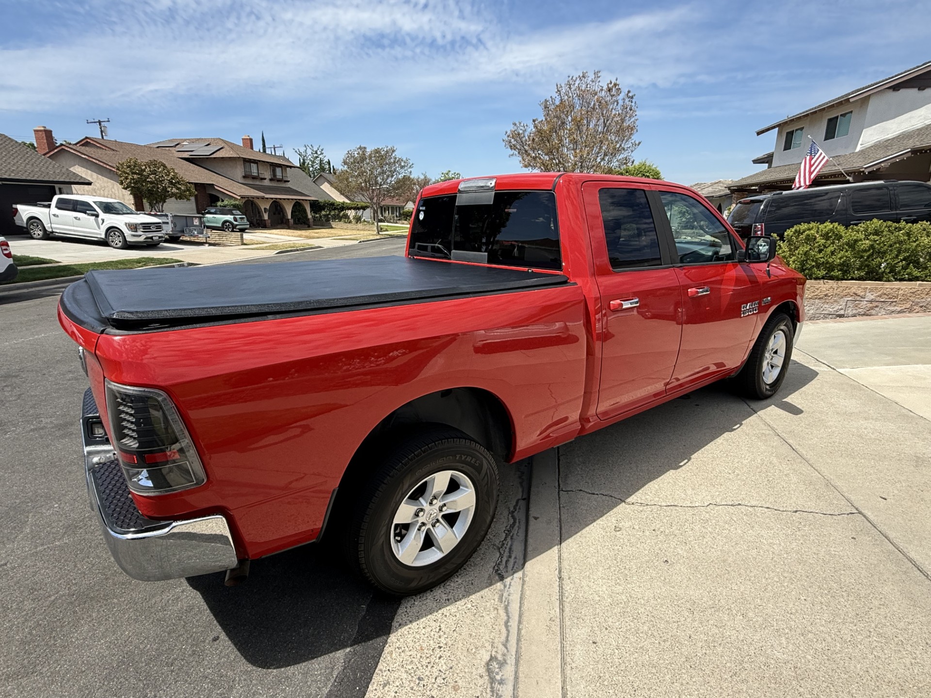 Used 2014 RAM 1500 Classic SLT RWD image 2