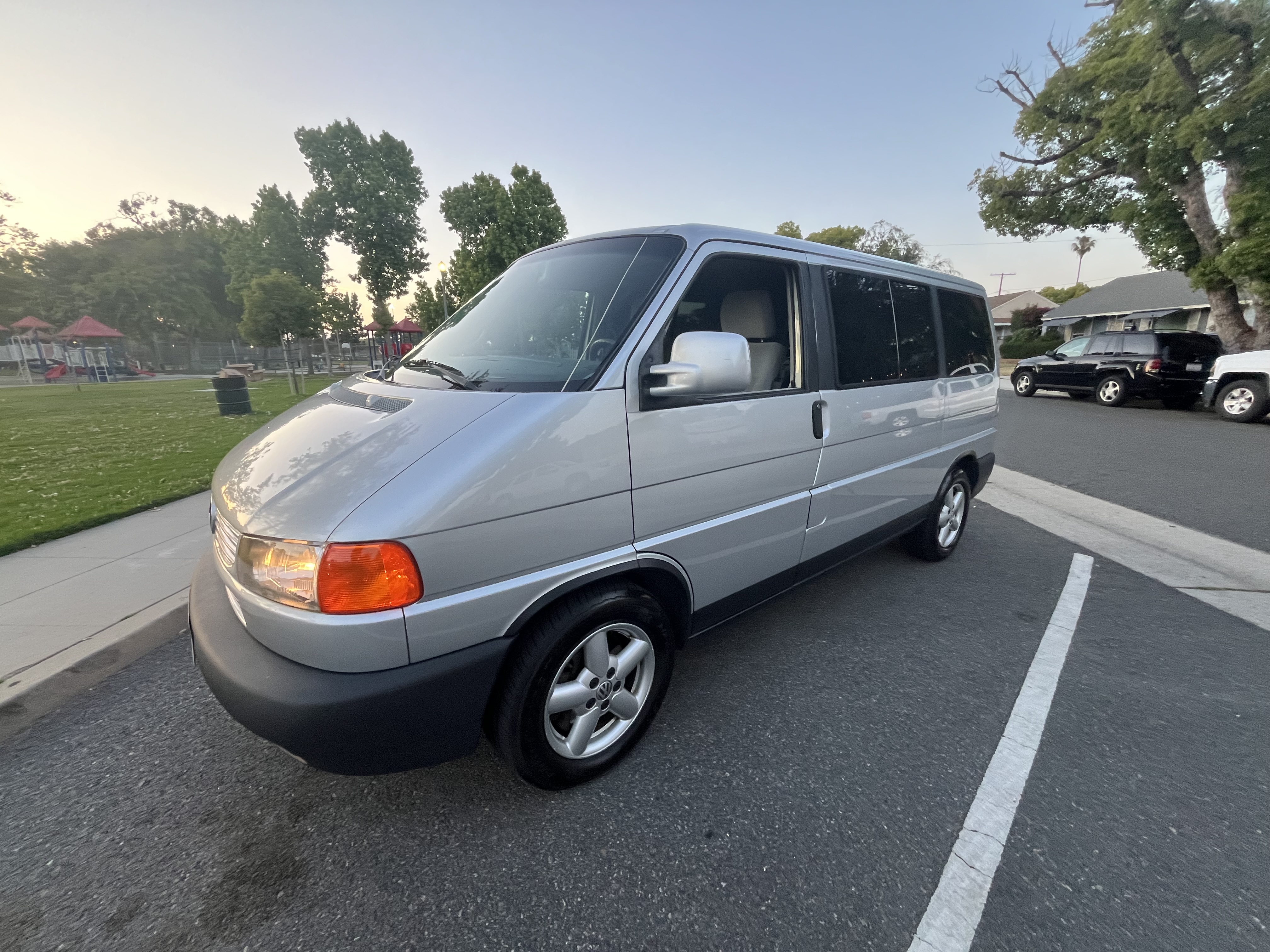 Used 2002 Volkswagen Eurovan GLS FWD image 6